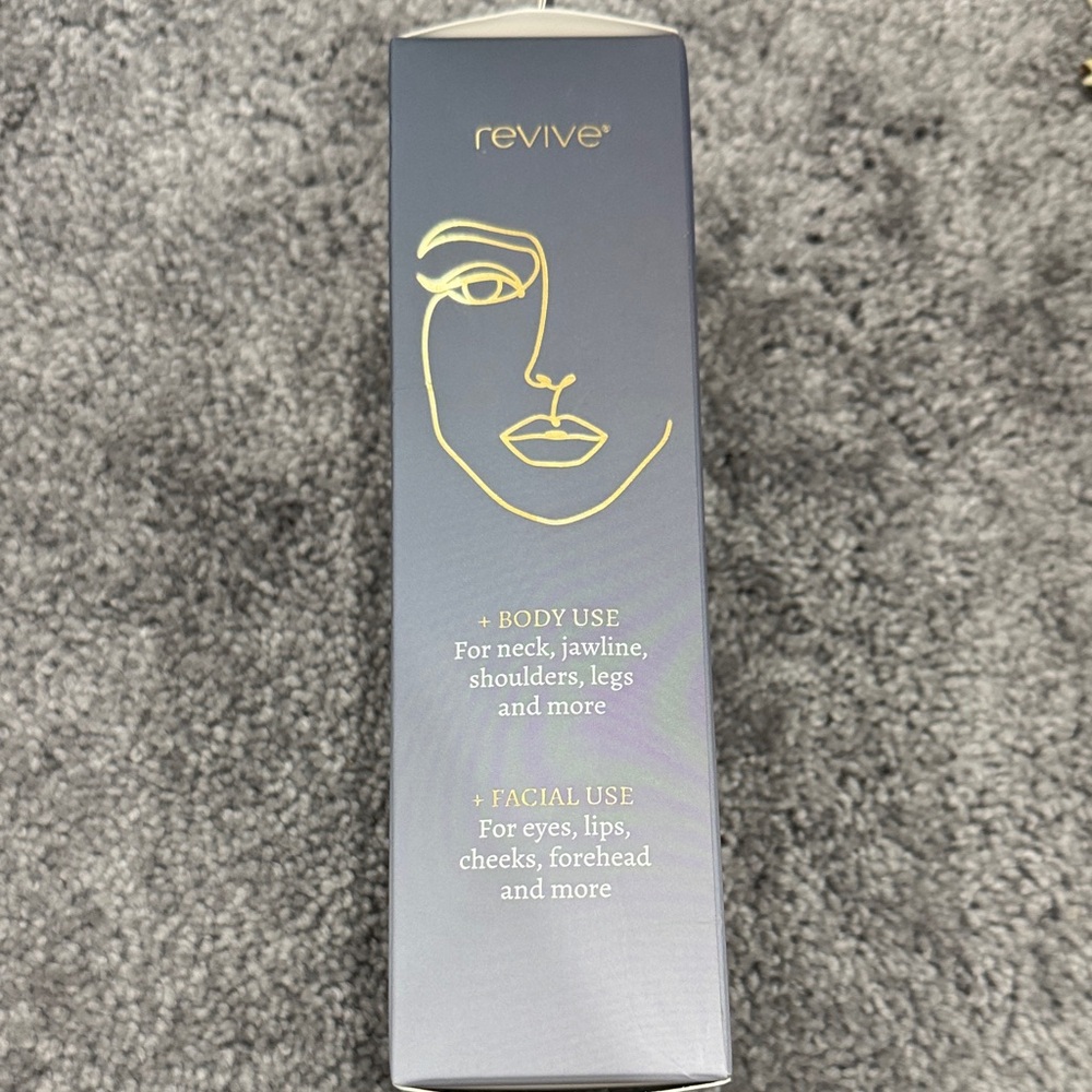 Revive Ice Roller for Face‎ & Body - Picture 2 of 3